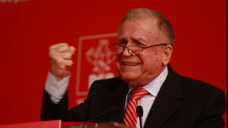 Ion Iliescu este inculpat în dosarul Revoluției