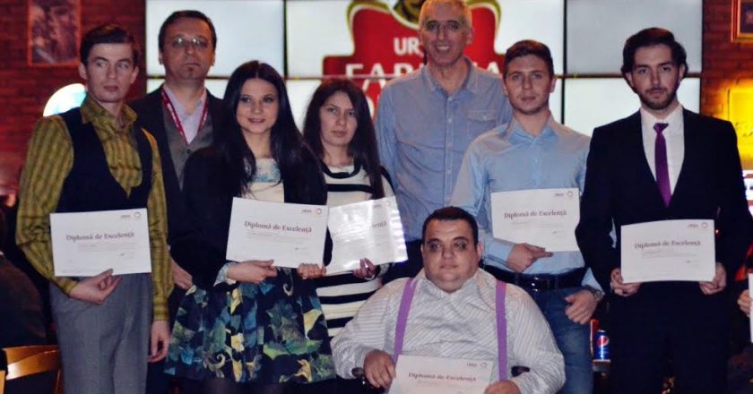Premii de Excelenta URSUS pentru 10 studenti din Cluj-Napoca
