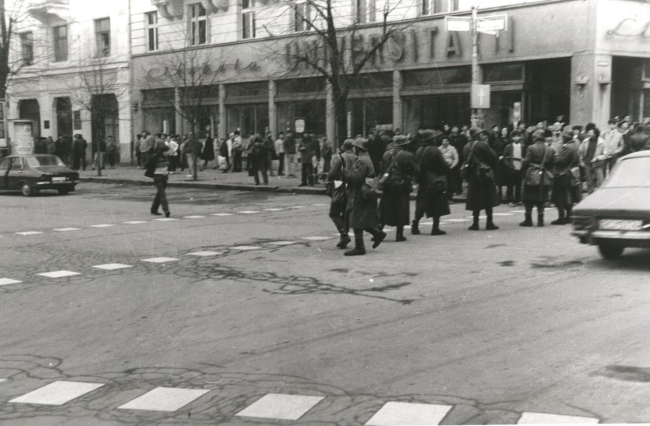 cluj Cum ar fi aratat Revolutia Romana din 1989 pe retelele de socializare