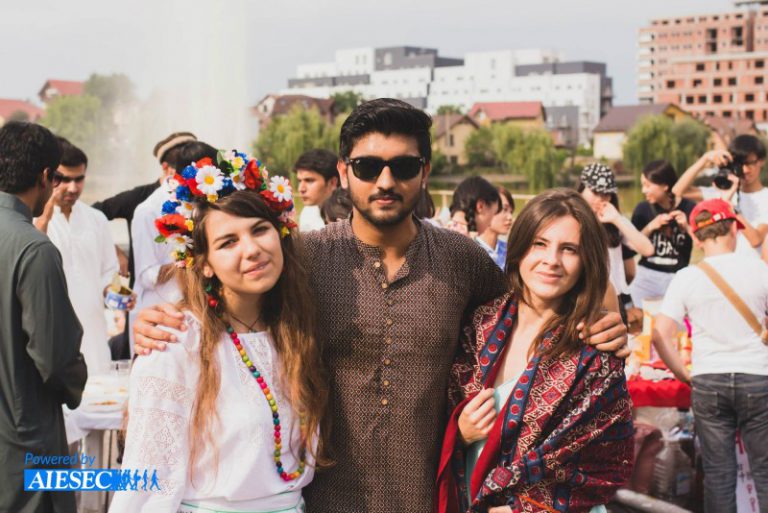 Global Village aduce culturile lumii în Cluj-Napoca