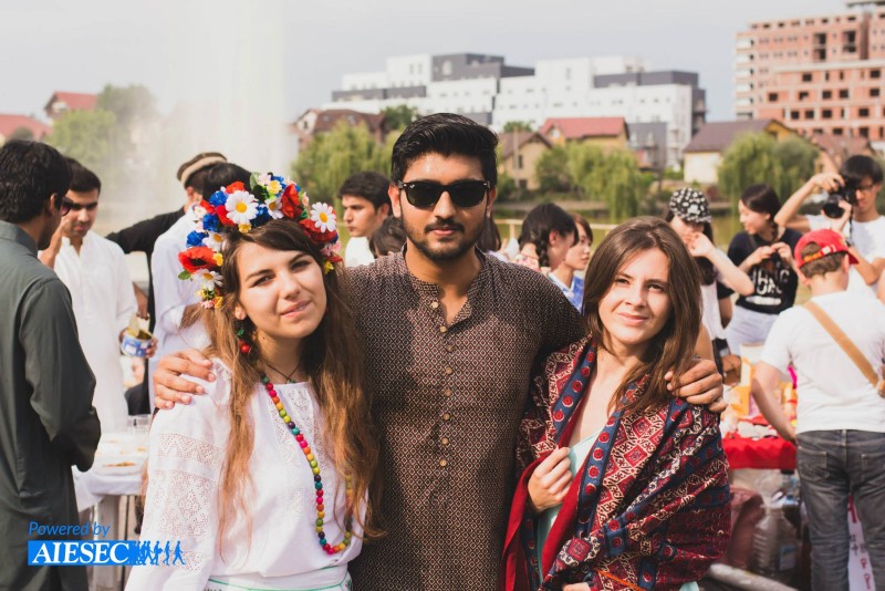 Global Village aduce culturile lumii în Cluj-Napoca