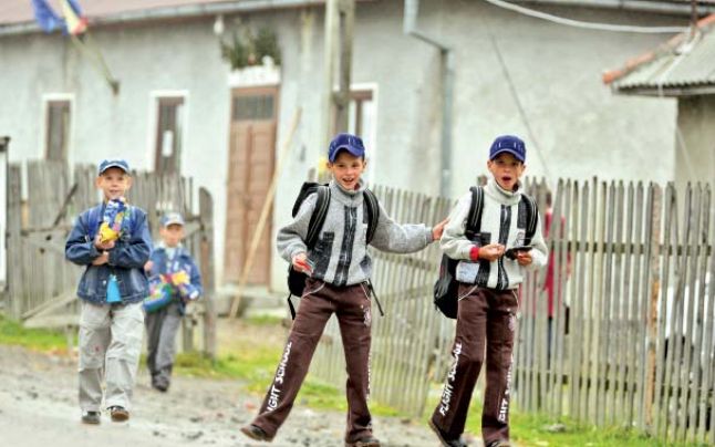 scoala sat romania