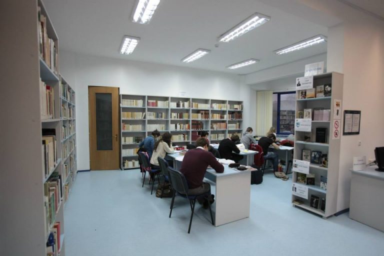 „Eroii cărţilor citite” la Biblioteca Judeţeană „Octavian Goga” Cluj 10 biblioteca octavian goga