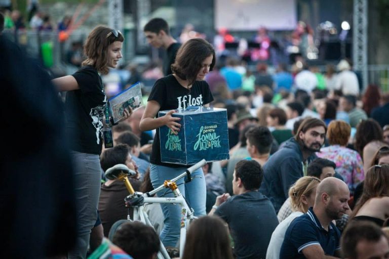 Jazz in the Park va direcţiona o sumă de bani către comunitatea din Pata Rât 6 fond jazz in the park