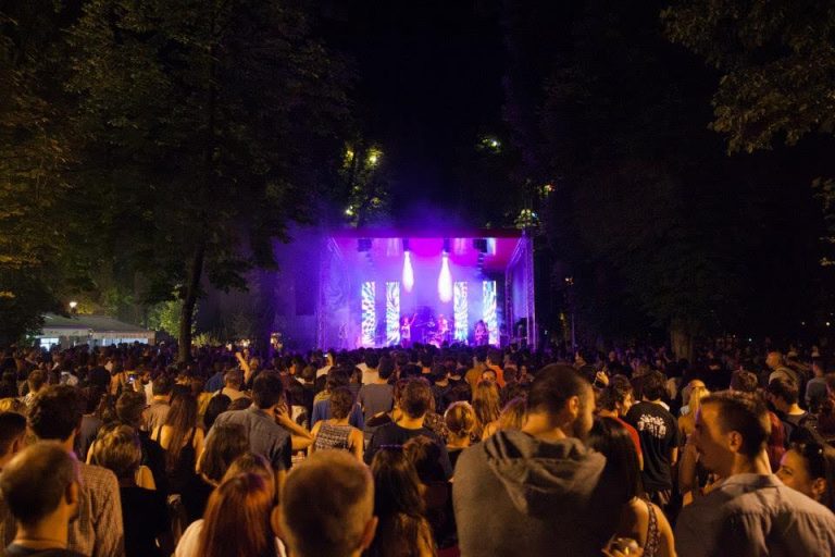 Jazz in The Park | 100 ani de muzică românească prin 4 concerte în Parcul Central, la miezul nopții