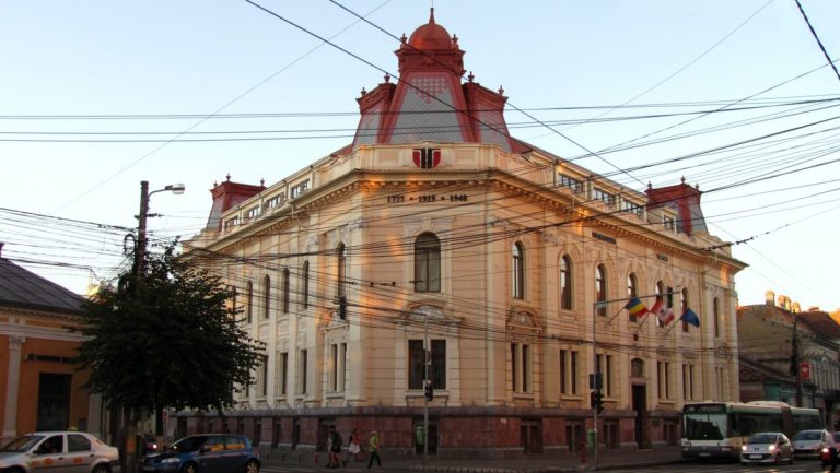 cercetatori universitatea tehnica premiati de academia romana