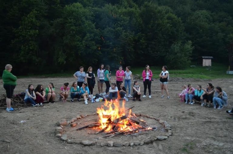 Tinerele din mediul rural din Cluj, încurajate să-și dezvolte abilitățile de lider 6 tabara glow