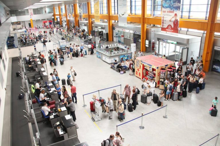aeroportul cluj 2016