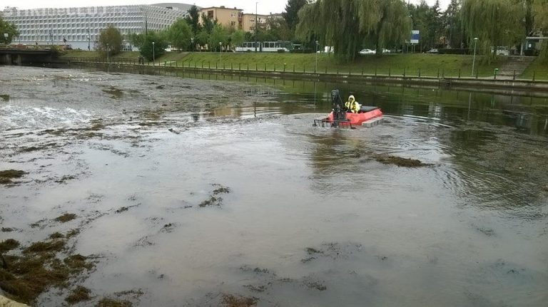 utilaj amfibiu