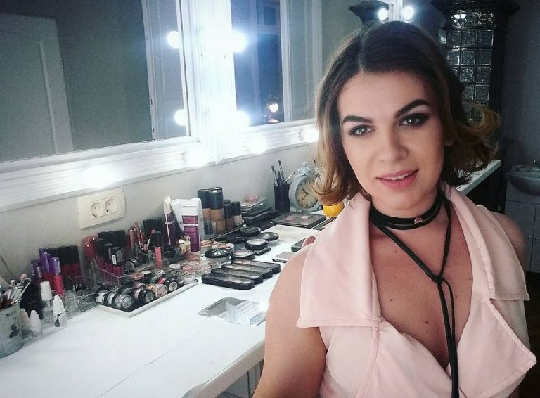 INTERVIU: De vorbă cu Dana Eliza Șerdean – unul din cei mai cunoscuţi make-up artişti din Cluj 9 Dana Eliza Șerdean