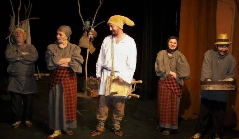teatru de papusi puck