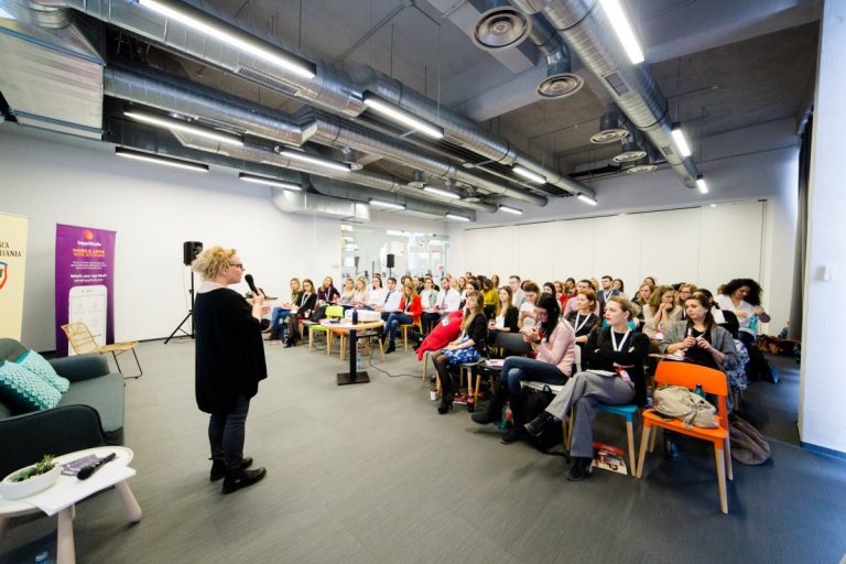 Peste 150 de specialiști au fost prezenţi la conferinţa MK4IT de la Cluj-Napoca 19 conferinta mk4it