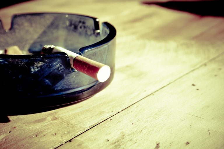 cigarette 599485 1280
