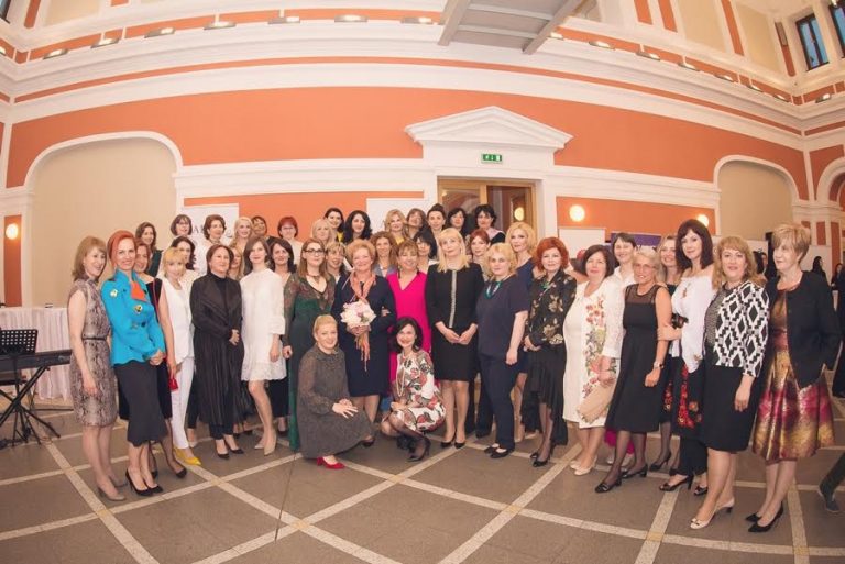 Gala Excelenței la Feminin, ediția a cincea, un eveniment de înaltă ținută la Cluj 3 gala excelentei feminin 2017