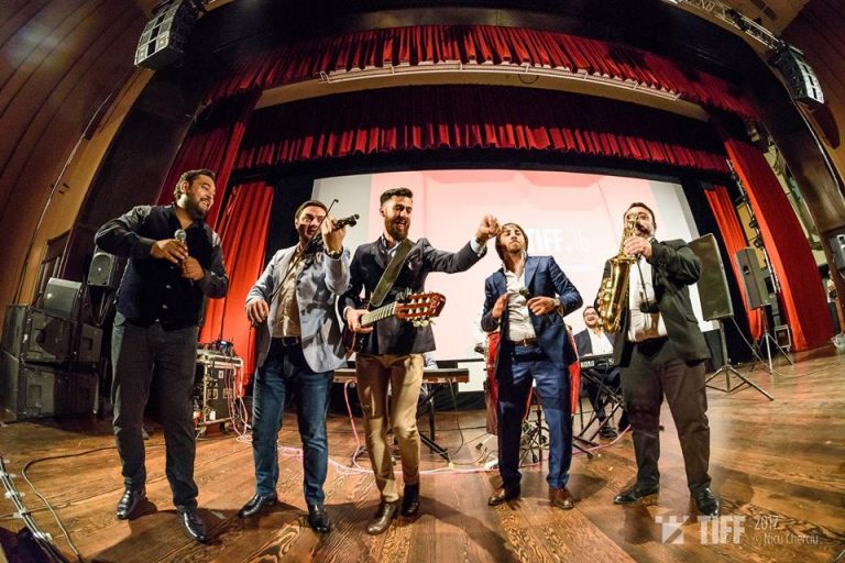 Proiecţia specială "Regii manelelor" şi concert "Kana Jambe" la TIFF (VIDEO) 16 18920133 10156377772413747 8861099332061316045 n