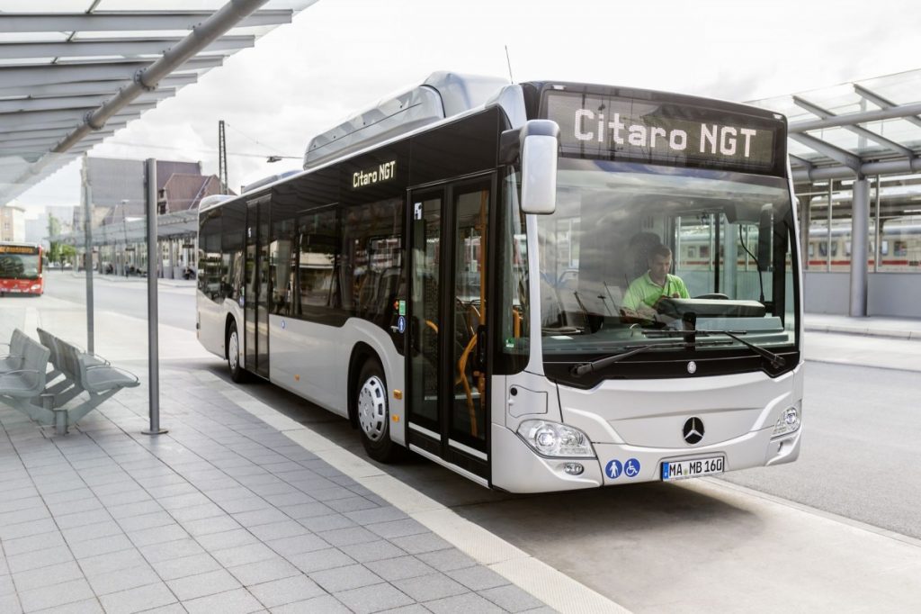 autobuz mercedes