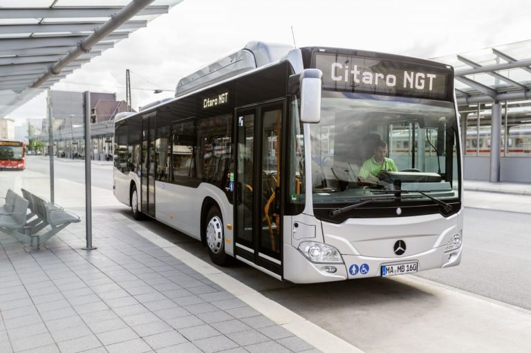 autobuz mercedes