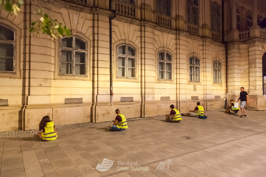 RS_GuerrillaLightingIMG_9963