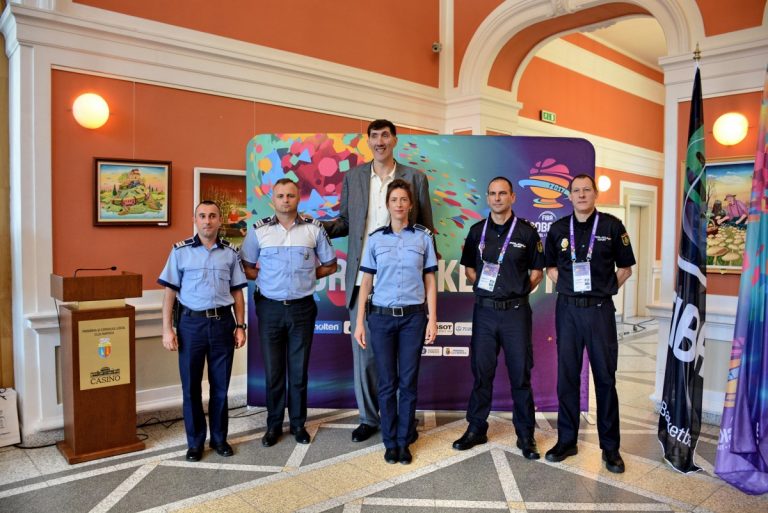 Poliţiştii clujeni fac echipă cu poliţiştii spanioli
