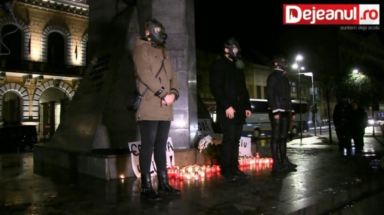 Victimele incendiului din clubul Colectiv au fost comemorate la Cluj (VIDEO) 10 Victimele incendiului din clubul Colectiv au fost comemorate la Cluj