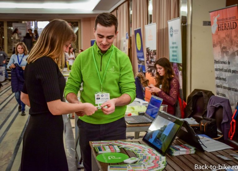 Forum ONG la Cluj-Napoca. Românii au tot mai multă încredere în ONG-uri 7 forum ong 2016