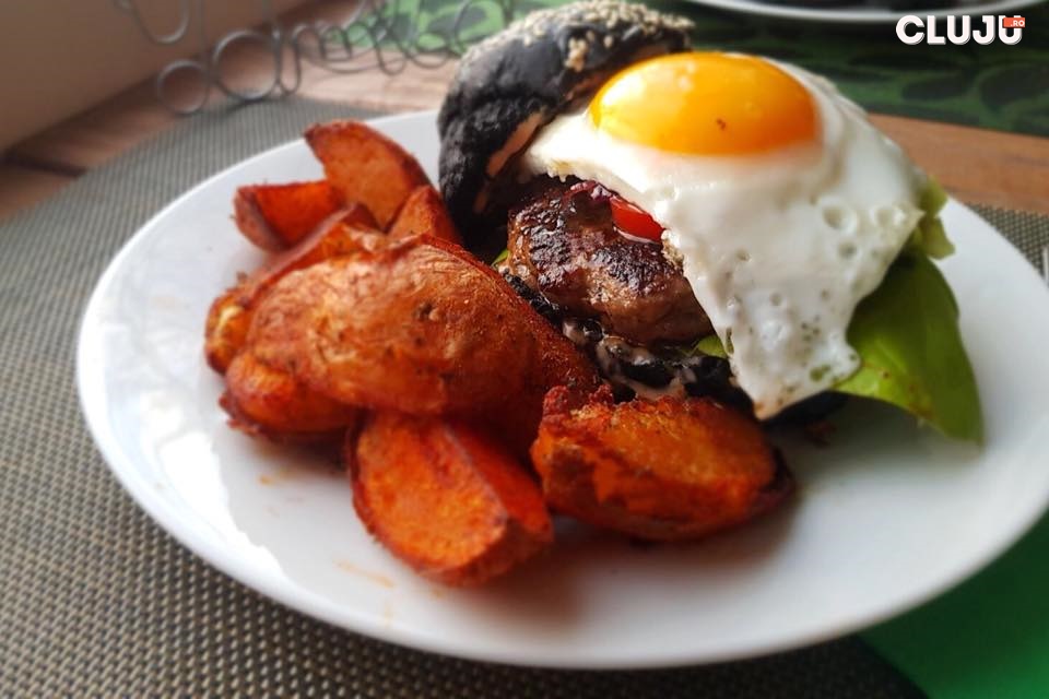 25443017_1756995121272910_1272644955995644997_n