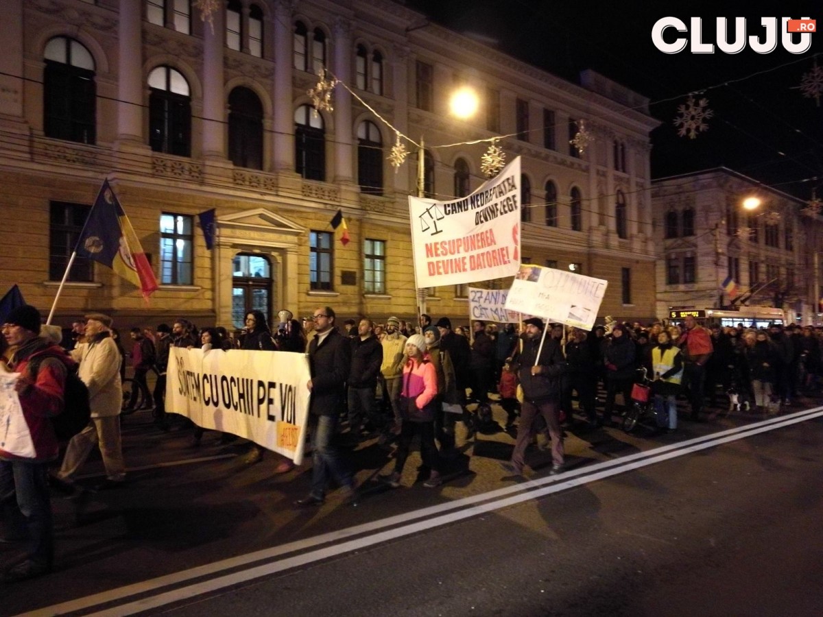 Sute de persoane au protestat duminică la Cluj