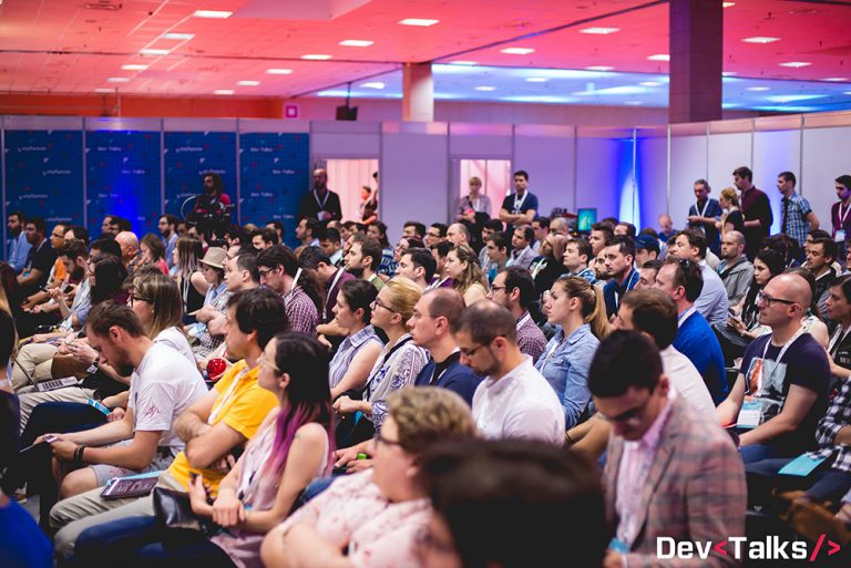 Speakeri de renume, companii de top din industria IT, startup-uri tech și gadget-uri la cea de-a patra ediție DevTalks Cluj-Napoca 7 speakeri bilete devtalks cluj