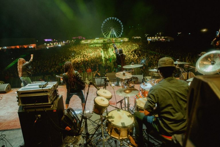 33.000 de oameni prezenţi în prima zi de Electric Castle | Damian Marley: "Sperăm să avem ocazia să ne revedem cât de curând!"