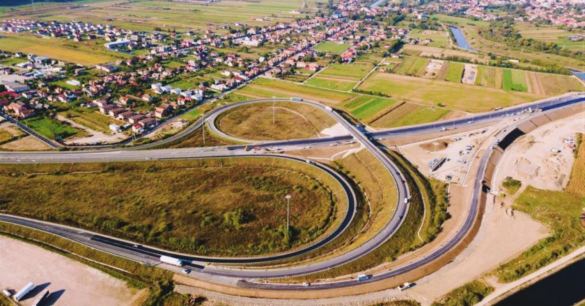La sfârşitul lunii vom putea circula pe autostrada nouă de lângă Cluj! Lucrările la viaductul Gilău sunt aproape gata