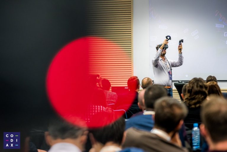 Codiax 2018 | Speakeri care revoluţionează piaţa diamantelor cu tehnologii deep tech şi cursuri despre cum se realizează o casă inteligentă şi un asistent virtual, la Cluj