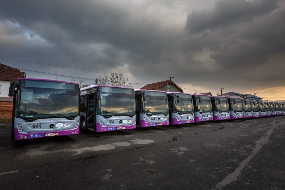 60 de autobuze noi Mercedes pentru transportul public vor fi puse în circulaţie, până la sfârşitul anului, în Cluj-Napoca