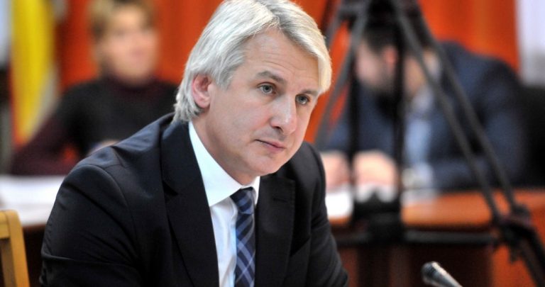 Ministrul de Finanțe, Eugen Teodorovici, vrea să limiteze dreptul românilor de a lucra în străinătate