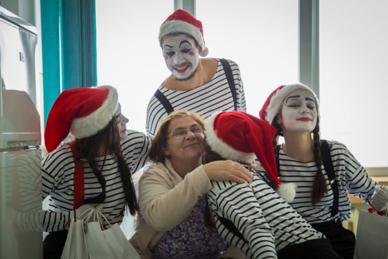 Echipa Create.Act.Enjoy îi va înveseli de Crăciun pe pacienţii din spitalele din Cluj care nu au familia alături