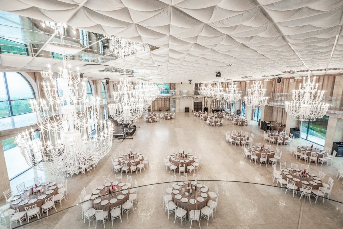 Luxury Furniture LSC 2019