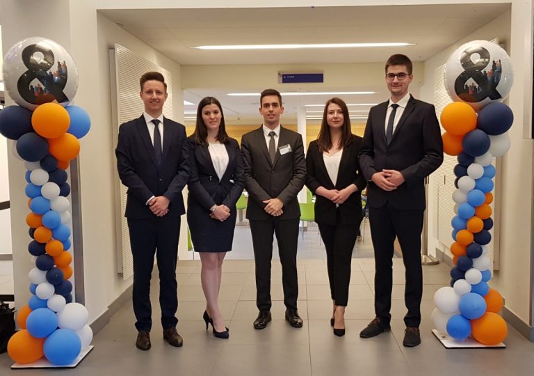 Studenții UBB Cluj au obţinut locul II al grupei la competiția internațională de studii de caz de la Maastricht