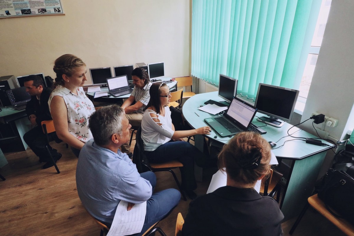 Vrei să lucrezi în domeniul IT? Înscrie-te la cursul de reconversie profesională oferit de Universitatea Tehnică din Cluj