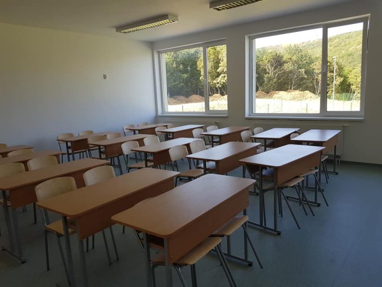 sala de clasa scoala noua floresti 2