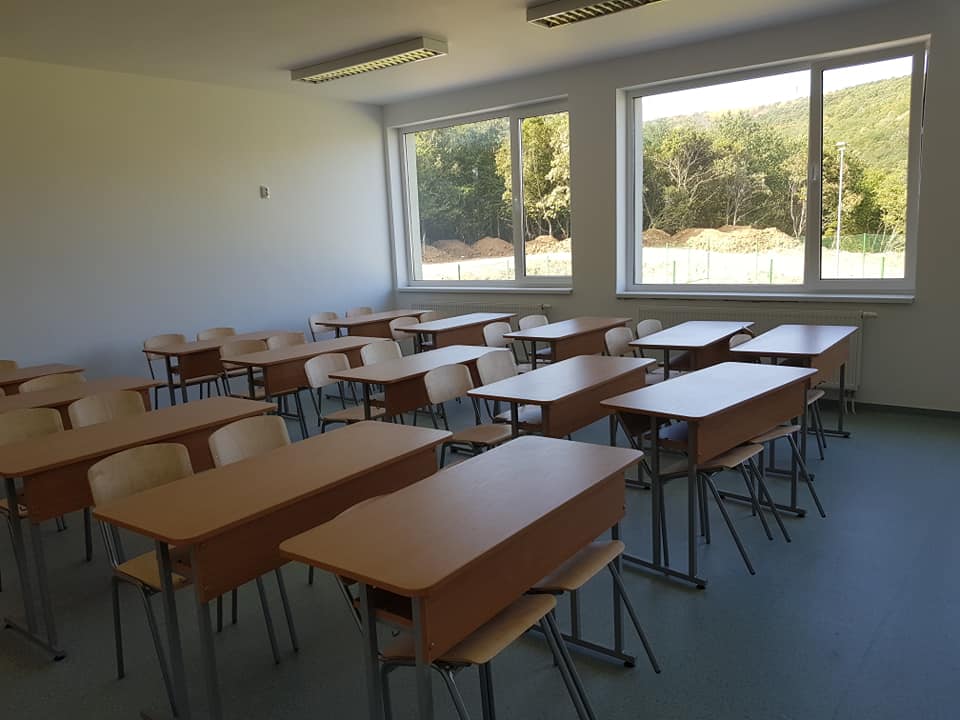 sala de clasa scoala noua floresti 2
