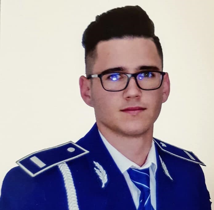 Povestea unui tânăr absolvent al Şcolii de Poliţie din Cluj