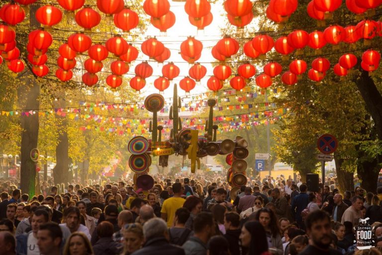 Cea mai mare ediție Street FOOD Festival din Europa de Est a avut loc la Cluj: peste 170 000 de participanți 5 Cea mai mare ediție Street FOOD Festival din Europa de Est a avut loc la Cluj: peste 170 000 de participanți