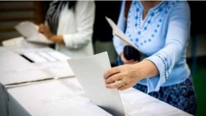 Cluj-Napoca - municipiul cu cea mai mare prezenţă la vot din România: 69%