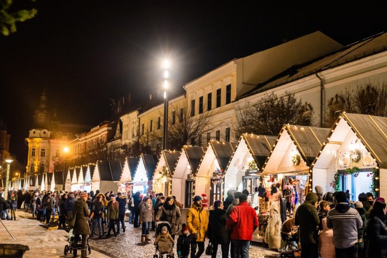 Astăzi se deschide Târgul de Crăciun din Cluj-Napoca 9 Astăzi se deschide Târgul de Crăciun din Cluj-Napoca