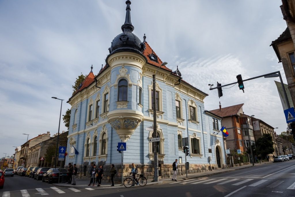 Peste 500 de clădiri din zona centrală a Clujului au fost refațadizate