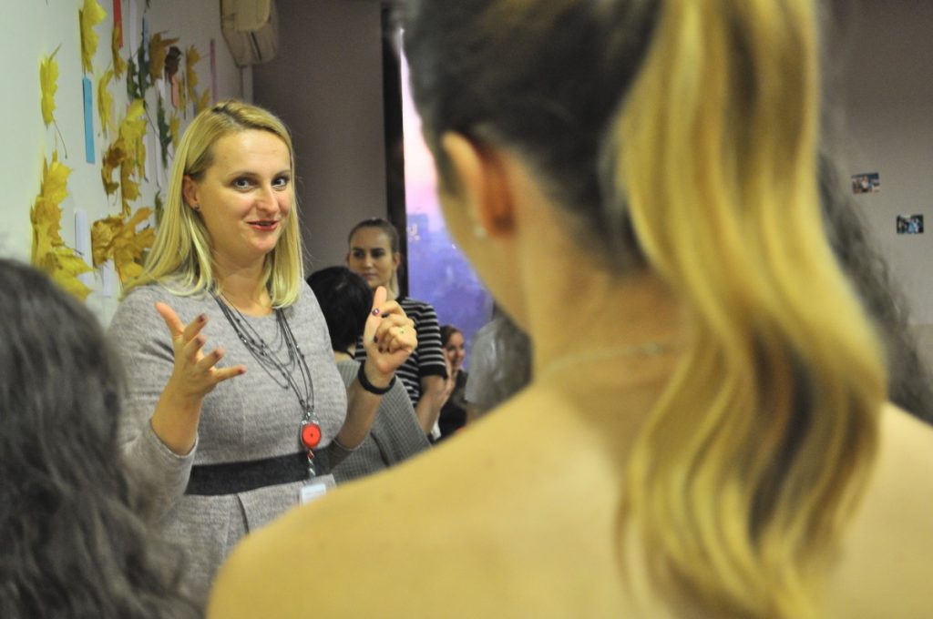 INTERVIU Carmen Bindas (HR Manager): Integritatea, bunul simț și asertivitatea - competențe cheie pe care angajatorii le caută azi în rândul tinerilor