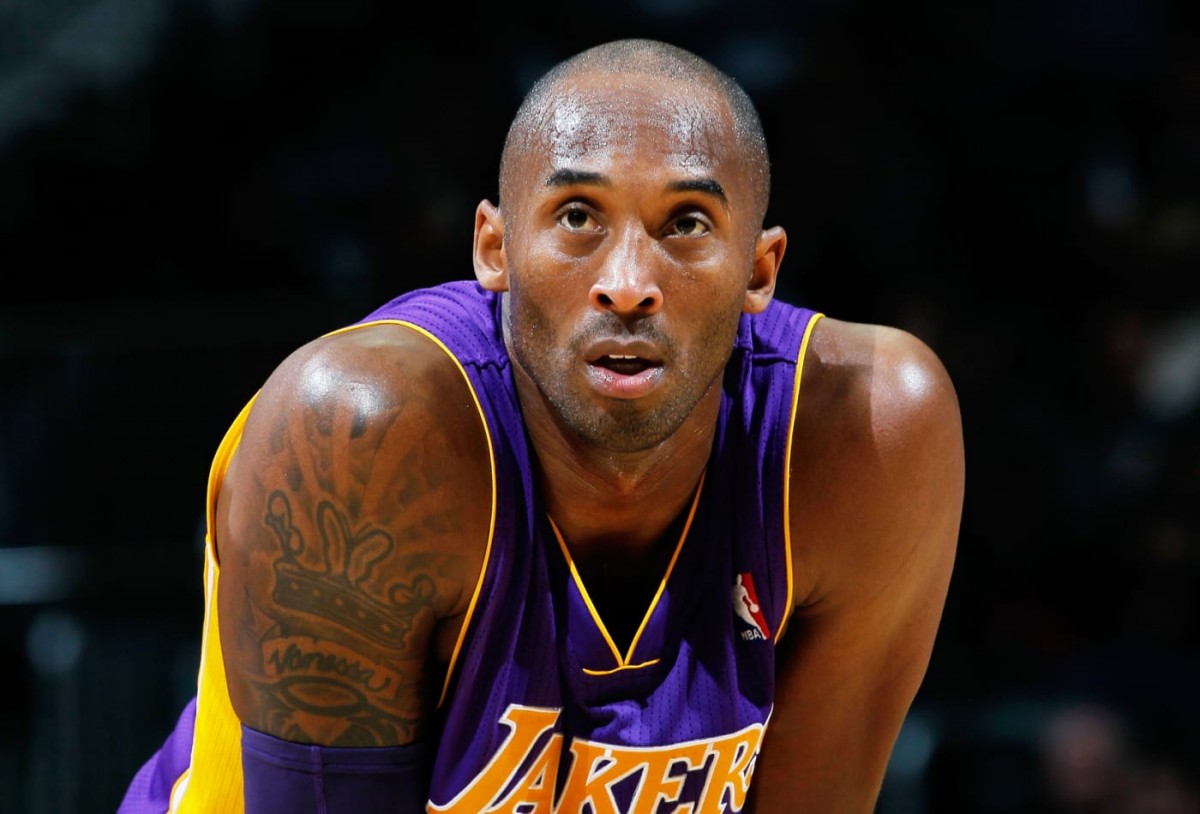 Kobe Bryant a murit într-un accident de elicopter