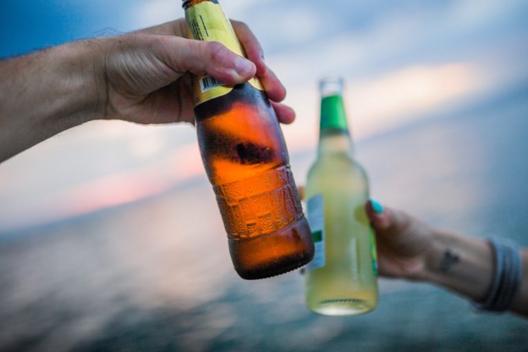 O nouă lege privind consumul de băuturi alcoolice în spaţiile publice a intrat în vigoare