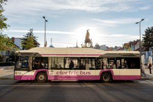 Elevii și studenții din Cluj-Napoca vor beneficia de la 1 martie de 120 călătorii gratuite pe mijloacele de transport în comun