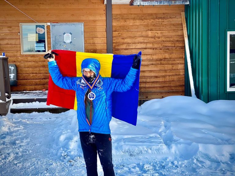 Tibi Ușeriu, al doilea clasat la ultramaratonul de la Yukon Arctic 5 Tibi Ușeriu al doilea clasat la ultramaratonul de la Yukon Arctic