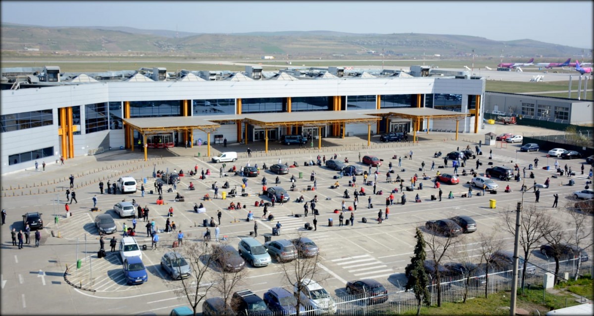 Alte 6 avioane vor duce astăzi români la muncă în Germania de pe Aeroportul Cluj-Napoca